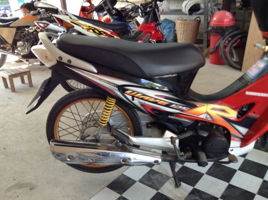 ขาย!!!!!เวฟ125R ปี47 เครื่องแน่นๆ ทะเบียนครบ