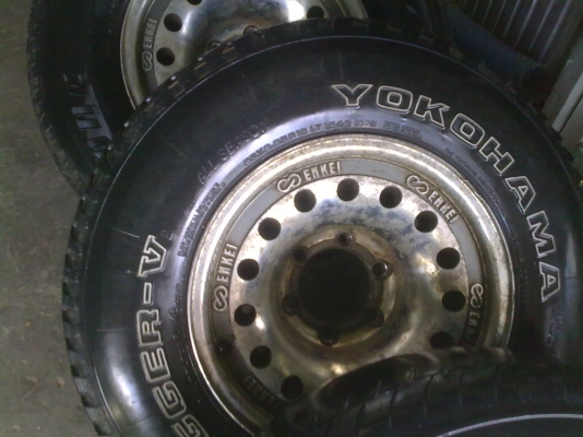 ล้อหยดน้ำ enkei ออฟ ลึก สวย ราคาเบาๆ 5,500 บาท ถูกใจ ว่ากันไป