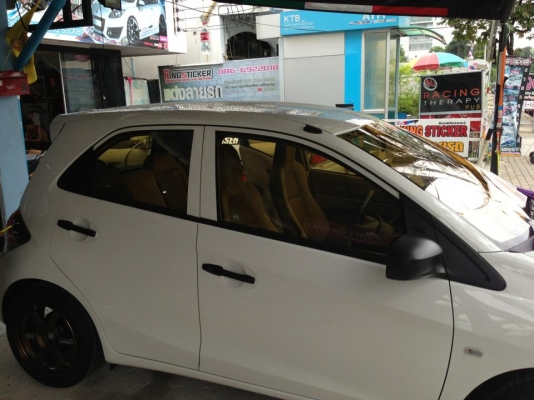 ขายโละฟิล์มสีชากระจกนอกรถแต่งสวยว๊าวๆราคาเบาๆ900-1200จัดส่งทั่วประเทศครับ ขายโละฟิล์มสีชากระจกนอกรถแต่งสวยว๊าวๆราคาเบาๆ900-1200จัดส่งทั่วประเทศครับ