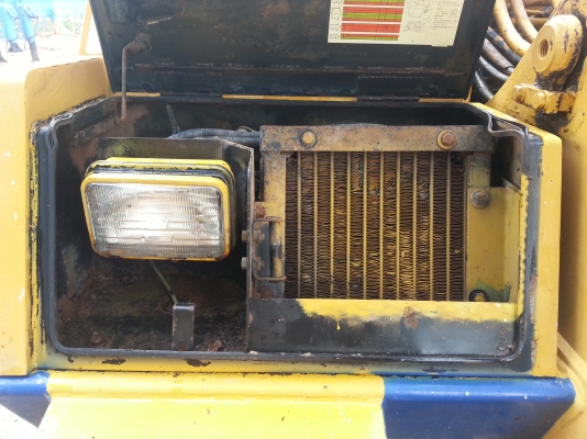 ขายด่วน KOMATSU PC 60-6 8xxx ช.ม สภาพสวยไฟฟ้าครบ