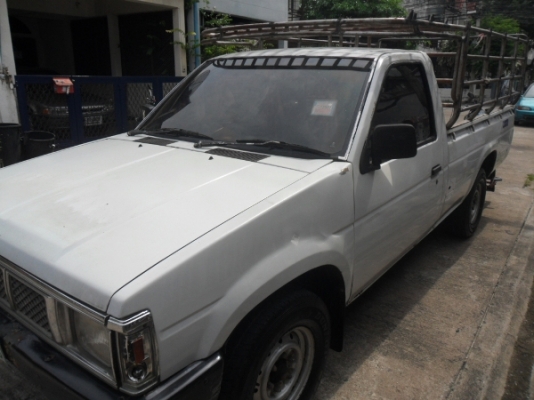 ฝากขายด่วน Nissan BigM 2.5 หัวเดียวฝาแดง ตามสภาพแต่พร้อมใช้ เครื่องดี แอร์เย็น แชสซีดี ช้าอด กทม.