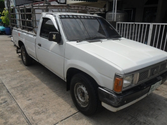 ฝากขายด่วน Nissan BigM 2.5 หัวเดียวฝาแดง ตามสภาพแต่พร้อมใช้ เครื่องดี แอร์เย็น แชสซีดี ช้าอด กทม.