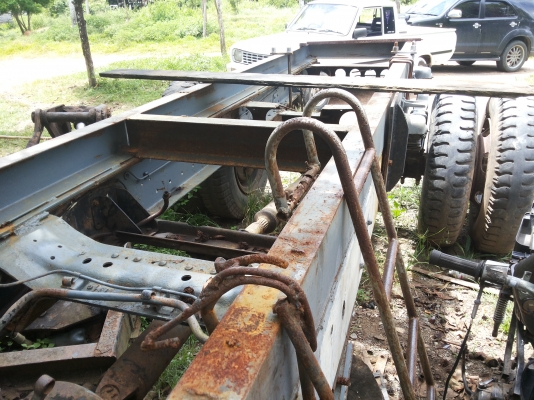 ขาย  6  ล้อ  ยาง  9  เจ  เครื่องอิซุซุ  6  บีดี  1