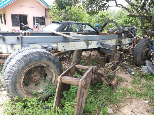 ขาย  6  ล้อ  ยาง  9  เจ  เครื่องอิซุซุ  6  บีดี  1