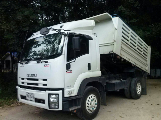 ขาย  6  ล้อ  อิซูซุตัวใหม่ยางพัน  รถวิ่งน้ำยาง