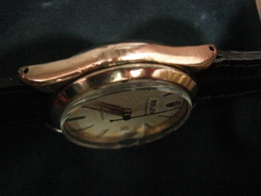 ROLEX OYSTERDATE ไขลาน ทองชมพู แท้ทั้งเรือน สภาพดี เดินดีมาก บอยไซส์ สภาพดีหายากครับ ROLEX OYSTERDATE ไขลาน ทองชมพู แท้ทั้งเรือน สภาพดี เดินดีมาก บอยไซส์ สภาพดีหายากครับ