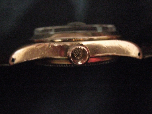 ROLEX OYSTERDATE ไขลาน ทองชมพู แท้ทั้งเรือน สภาพดี เดินดีมาก บอยไซส์ สภาพดีหายากครับ ROLEX OYSTERDATE ไขลาน ทองชมพู แท้ทั้งเรือน สภาพดี เดินดีมาก บอยไซส์ สภาพดีหายากครับ