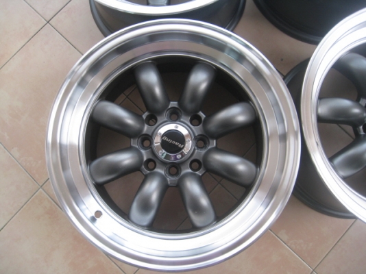 ขายล้อแม็กลาย กล้วย 15"x8" et25 4รู100/114.3 ล้อทำขอบเงามาสีเดิม ไม่มีซ่อม ไม่มีดุ้งครับ  สนใจติดต่อเล็กคลองสามครับ (081-3747940)