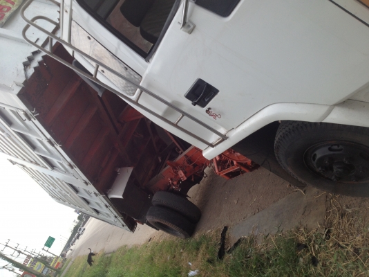 อีซูซุล็อคกี้175 แรงสีขาว 6ล้อ ดั้ม เกษตร ประกอบ อีซูซุล็อคกี้175 แรงสีขาว 6ล้อ ดั้ม เกษตร ประกอบ