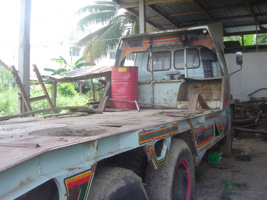 ขายสิบล้อพร้อมรถเกี่ยวข้าวสองเพลาถูกๆ3,200,000คับ4คัน