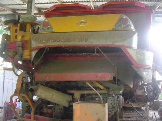 ขายสิบล้อพร้อมรถเกี่ยวข้าวสองเพลาถูกๆ3,200,000คับ4คัน