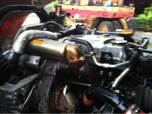 ISUZU  FVZ 240 แรง รถสิบล้อบรรทุกอาหารสัตว์