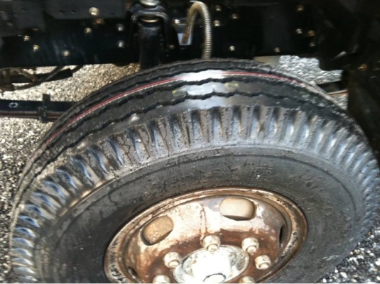 ISUZU  FVZ 240 แรง รถสิบล้อบรรทุกอาหารสัตว์