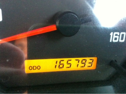 ISUZU  FVZ 240 แรง รถสิบล้อบรรทุกอาหารสัตว์