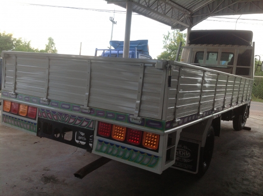 ขายรถบรรทุก6 ล้อ ขายรถบรรทุก6 ล้อ