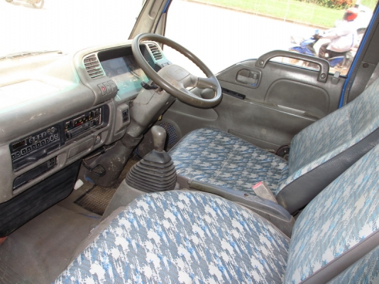 Isuzu NKR58LK หัวการ์ตูน 4BE1 110แรง 4.3ม. รถห้าง สีใหม่ Isuzu NKR58LK หัวการ์ตูน 4BE1 110แรง 4.3ม. รถห้าง สีใหม่