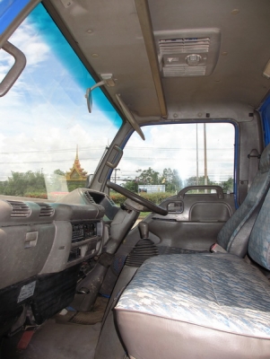 Isuzu NKR58LK หัวการ์ตูน 4BE1 110แรง 4.3ม. รถห้าง สีใหม่ Isuzu NKR58LK หัวการ์ตูน 4BE1 110แรง 4.3ม. รถห้าง สีใหม่