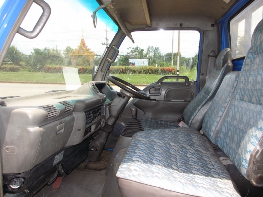 Isuzu NKR58LK หัวการ์ตูน 4BE1 110แรง 4.3ม. รถห้าง สีใหม่ Isuzu NKR58LK หัวการ์ตูน 4BE1 110แรง 4.3ม. รถห้าง สีใหม่