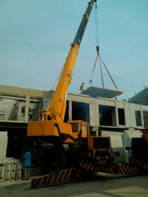 ขายเครนKOMATSU มีทะเบียน