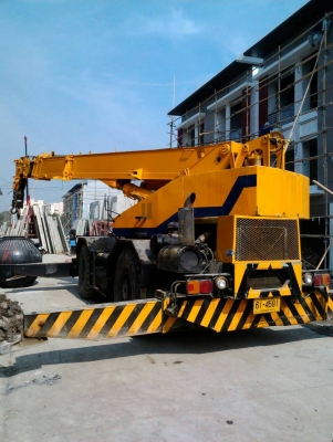 ขายเครนKOMATSU มีทะเบียน