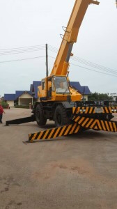 ขายเครนKOMATSU มีทะเบียน