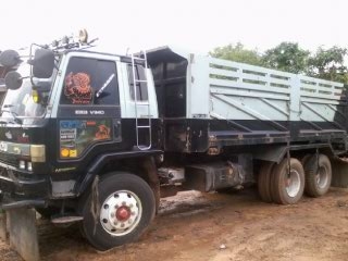 อีซูซุ ร็อคกี้ 240 แรงม้า หัวขาว ตัวสุดท้าย