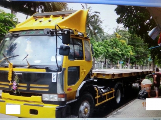 ขายรถ 6ล้อ หัวลาก nissan เครื่อง 360 แรง หางพื้นเรียบ3เพลา