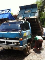 เบอร์ติดต่อ 087-7864923ขายรถบรรทุกหกล้อดั้มดิน อีซูซูNPRเครื่อง 115 แรงม้ารถปี 35