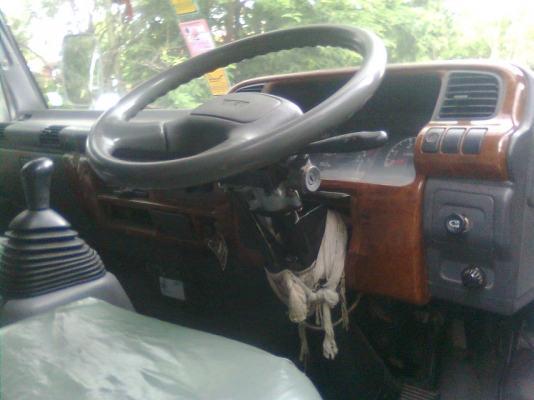 รถกระบะ ISUZU NQR175