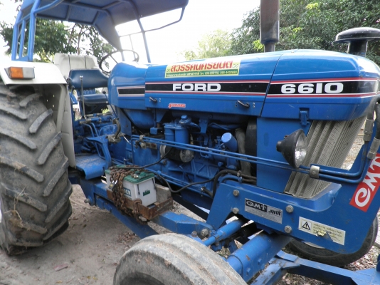 ขายรถไถ FORD 6610