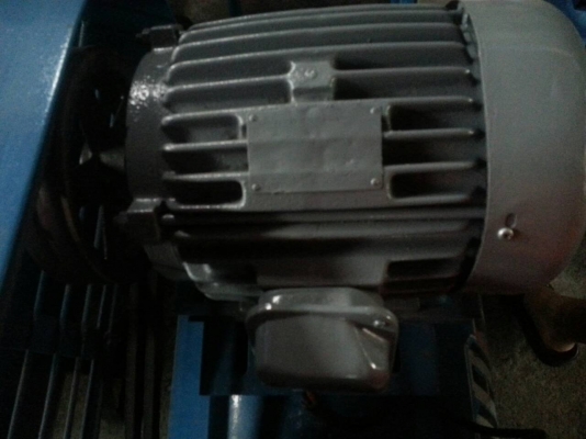 ปั๊มลม puma 5 แรง ราคาถูก พร้อมรับประกัน 3เดือนสนใจติดต่อ 081-5266979