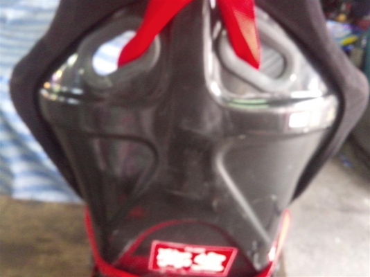 ขายเบาะหลังเเข็งเก่าญี่ปุ่น พร้อมเข็มขัดเข้าชุด จัดส่งได้ครับ