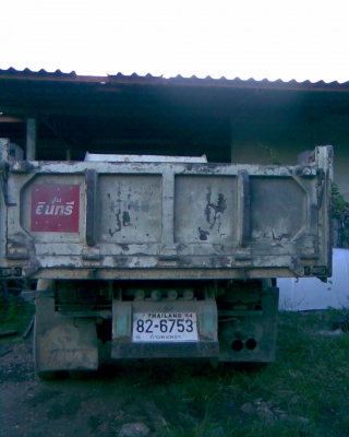 6 ล้อดั้ม ยาว 4.30 m. กว้าง2.10 m.