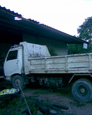 6 ล้อดั้ม ยาว 4.30 m. กว้าง2.10 m.