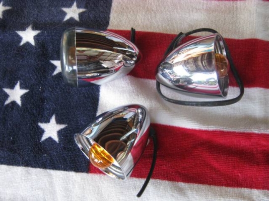 ขายไฟเลี้ยว ฮาร์เลย์ หรือ ใส่กับช๊อปเปอร์ รุ่นอื่นราคา 650 บาท