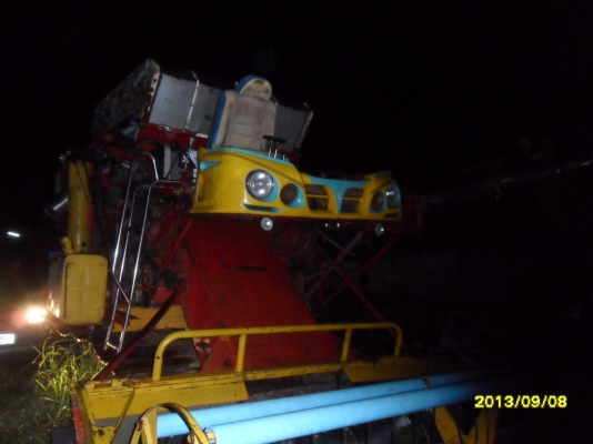 ิสินค้าราคาถูกมาอีกแล้วขายรถเกี่ยวข้าวเกษตรพัฒนาอุ้ม