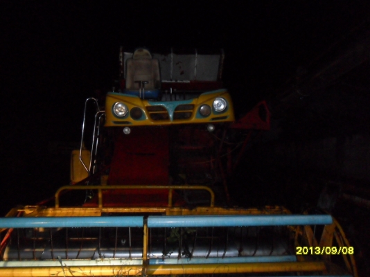 ิสินค้าราคาถูกมาอีกแล้วขายรถเกี่ยวข้าวเกษตรพัฒนาอุ้ม