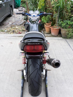 ขาย CB400 ปี2003 V TEC2 กุณแจชิบท่อแต่งเครื่องสดมากพร้อมใช้มีอินวอยแท้ๆคับ