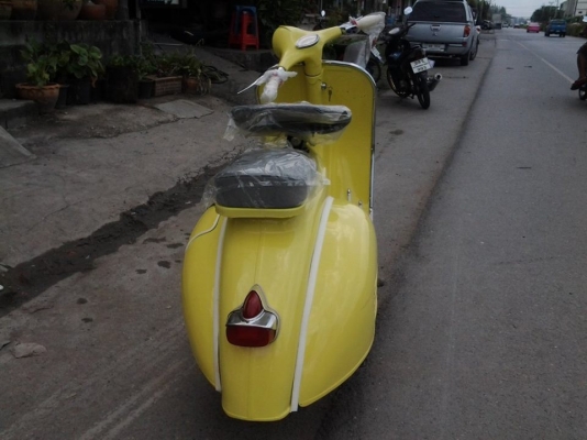 ขาย Vespa64 สีสวย เครื่องดี ประกอบใหม่ รถอินเดีย no book, มีอินวอย-พรบ.ราคา 44,000 บาท ครับ