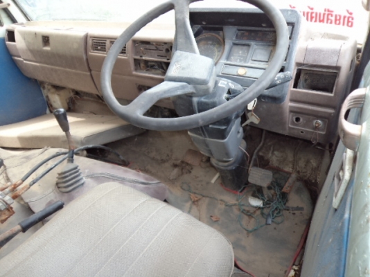 ขายรถ6ล้อฮีโน่FBดั้ม เครื่อง117แรง ขายตามสภาพ(ไม่มีเล่ม)