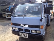 ขายรถ 6 ล้อ อีซูซุ NKR 110  แรงม้า เกียร์สั้น