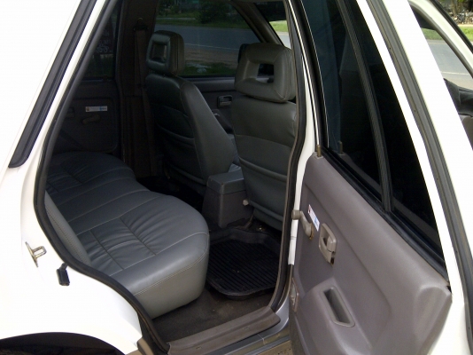 ขายรถครอบครัว สภาพสวยมาก สีสวย ปี 1994  คามีโอ้ ขาว