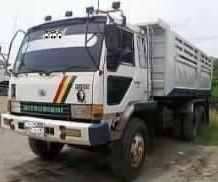 MITSUBISHI FUSO FN527 - 220 HP 6D16 TURBO MA สิบล้อดั๊มพ์ 2 เพลา สวยเต็มดีทั้งคัน เบรคใหญ่แล้ว 10 SPEED กระบะดั๊มพ์เหล็ก 12 ตันของสามมิตรลอนเฉียงสภาพสวย เครื่องแน่นแรงดี วางเครื่อง 220 แรงลงเล่มครบถูกต้อง หัวเก๋งตาเหลี่ยมสภาพดีเดิมๆ ภายในเก๋งคอนโซลสวยครบพ