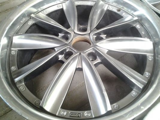 ขอบ18 ขายถูกๆ loop งานนอก