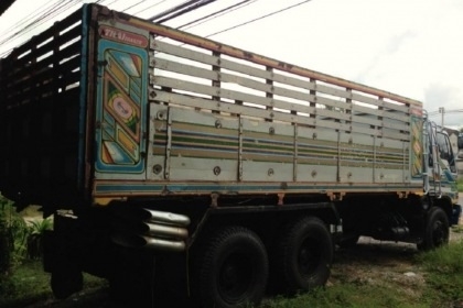 HINO FM 3M 240 HP M10C สิบล้อดั๊มพ์ 2 เพลา มีระบบลากพ่วงติดตั้งมาครบพร้อมใช้งาน กระบะดั๊มพ์มิเนียม 12 ตันสภาพสวยจัดของ THAI TRAILER เครื่องยนต์แน่นแรงดีเดิมๆ ภายในเก๋งคอนโซลสวยครบพร้อม แอร์ พวงมาลัยเพาเวอร์ ระบบเบรคทริ๊ปฟี้ ช่วงล่างคัชซีสวยมาก ยางสภาพดี 1