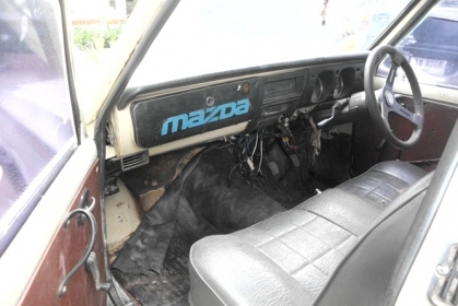 มาสด้า 1000 เกียร์คอ