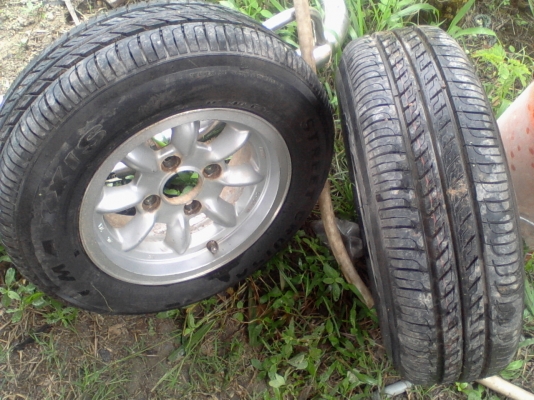 ยาง 175/70R13 มีคู่เดียว เส้นละ 1100 ยาง 175/70R13 มีคู่เดียว เส้นละ 1100