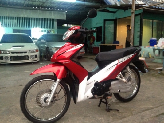 ขายwave 110i สีแดง-ขาว รถปี2011