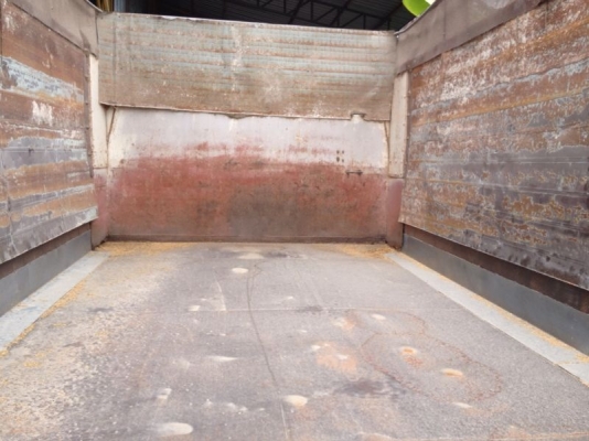 รถอีซูซุ 6 ล้อดั้ม FTR. 195 แรงม้า ปี 40 สนใจติดต่อ 081 - 6079515