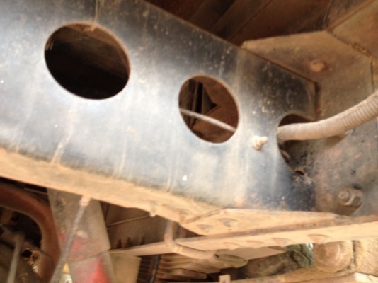 รถอีซูซุ 6 ล้อดั้ม FTR. 195 แรงม้า ปี 40 สนใจติดต่อ 081 - 6079515